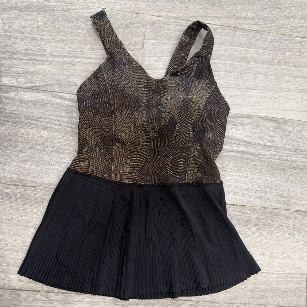 Lululemon Tennis Dress Womens 6 Black Brown Geometric Mosaic Pleated Racerback